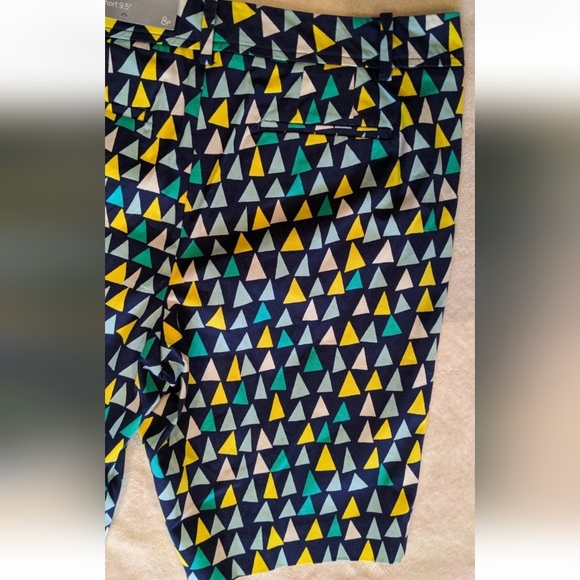 Talbots Perfect Short 9.5" Shorts Sz 8P Blue/Green/Yellow/White Triangles - NWT - Picture 8 of 10